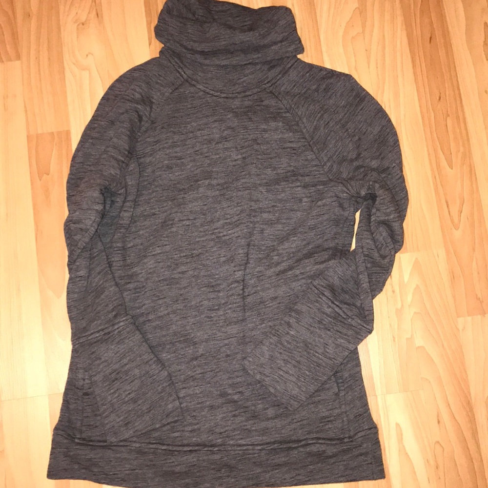 Lululemon turtleneck tunic sweatshirt